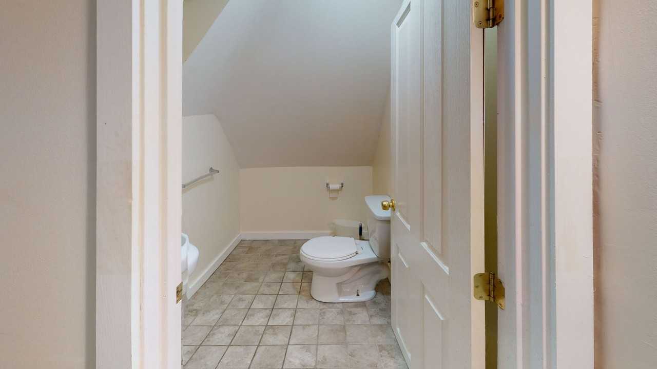 49 Fairbanks St - Photo 5 of 12