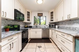 featured image of 15 Kulanihakoi St #12D