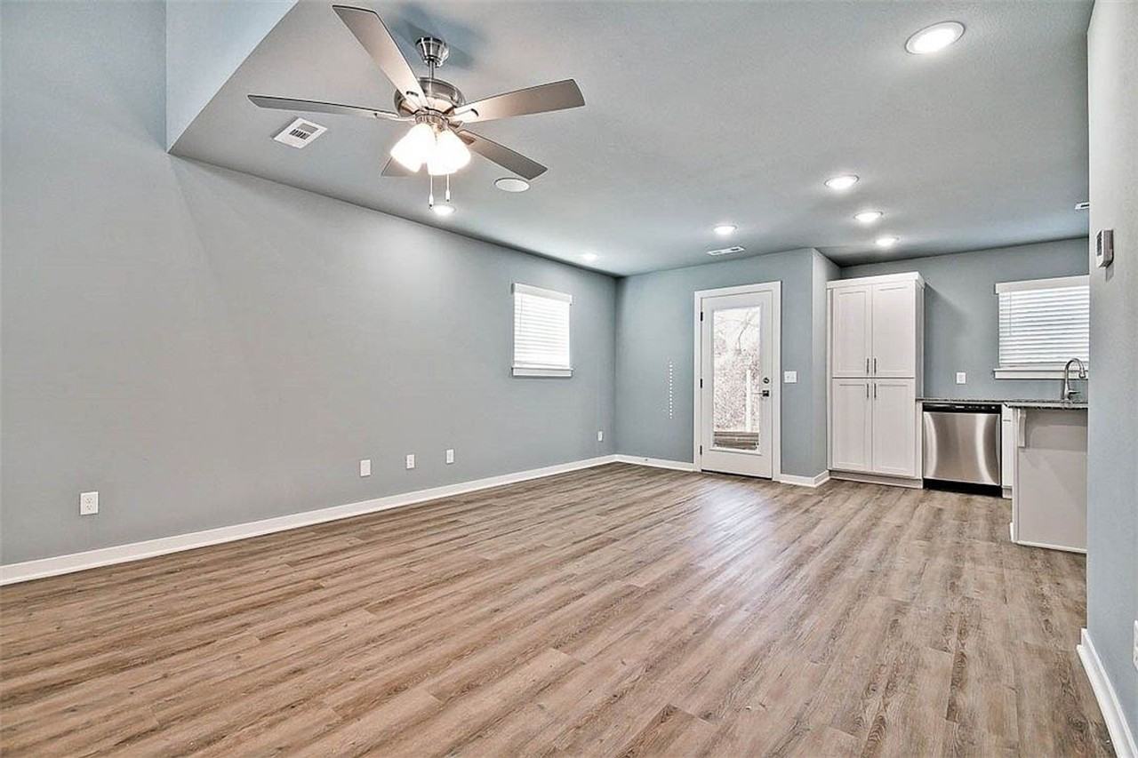 899 N Rupple Rd #121 - Photo 4 of 20