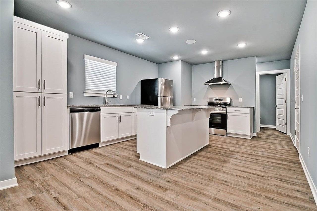 899 N Rupple Rd #121 - Photo 6 of 20
