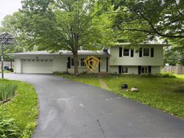 featured image of 2706 Lakewood Dr N