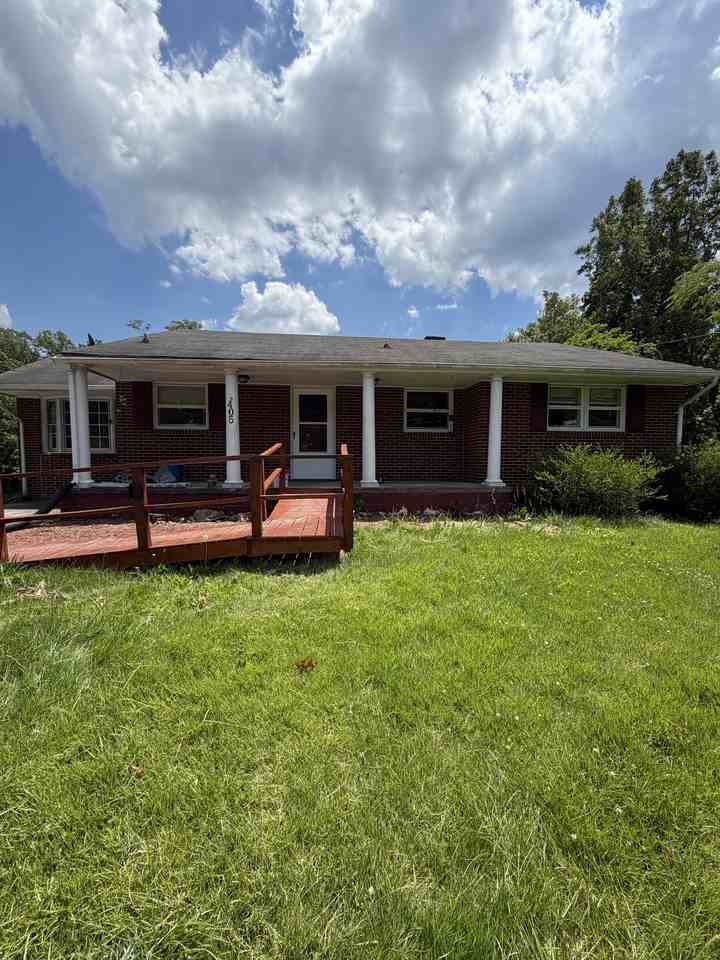 405 Winesap Rd #1 - Photo 2 of 6