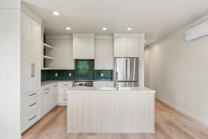 featured image of 315 Nw Riverside Blvd #1