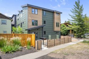featured image of 315 Nw Riverside Blvd #2