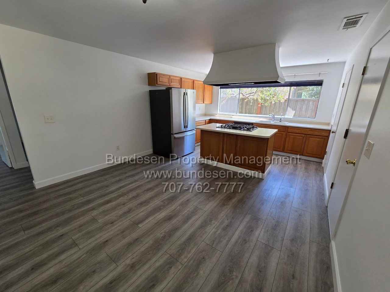 5266 Evonne Ave - Photo 2 of 20