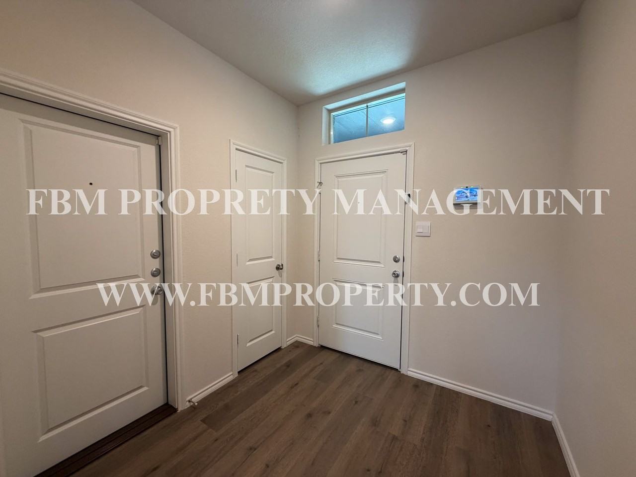 329 Thoroughbred St - Photo 3 of 23
