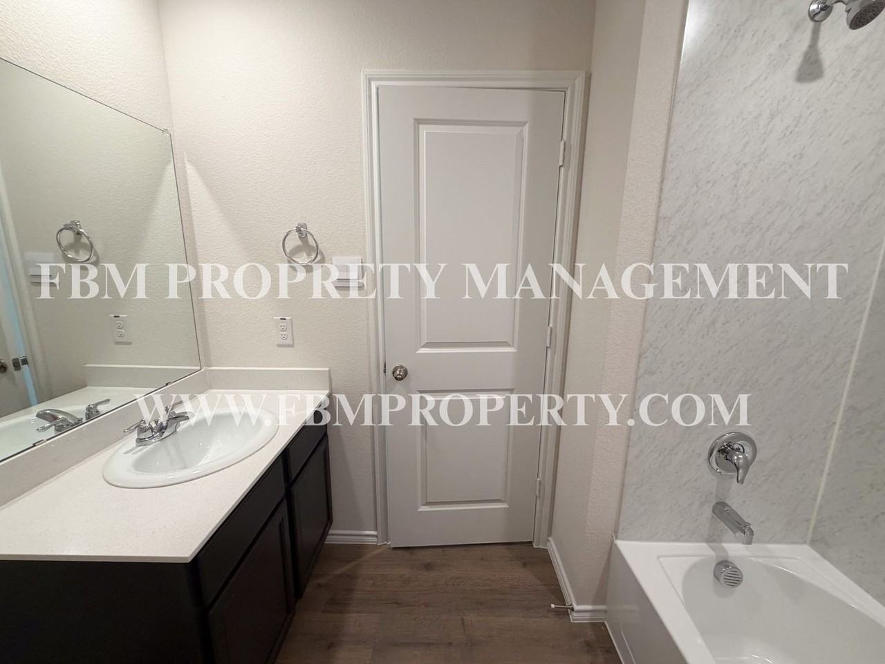 329 Thoroughbred St - Photo 7 of 23