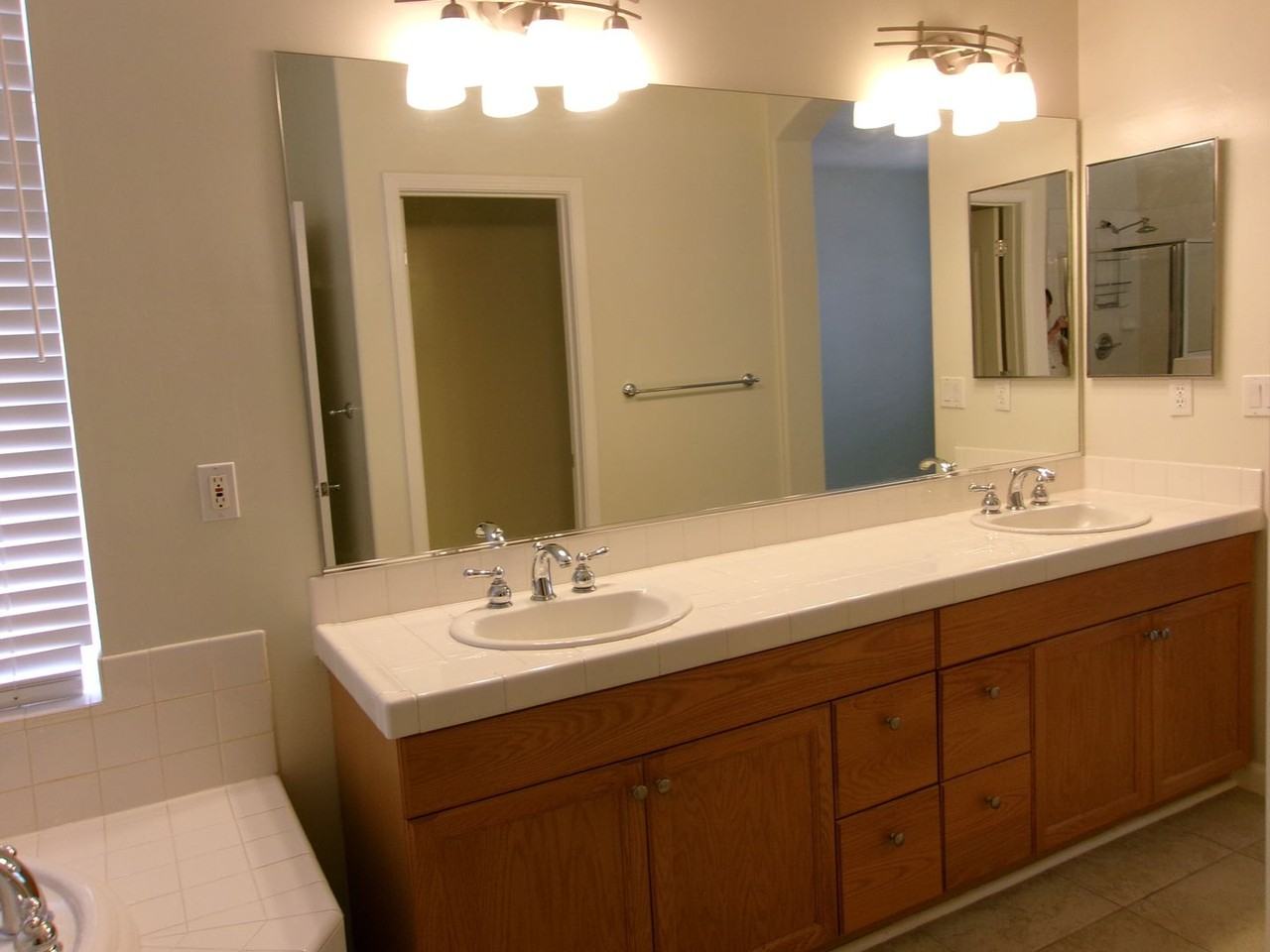 5590 Bridger Peak Dr - Photo 7 of 14