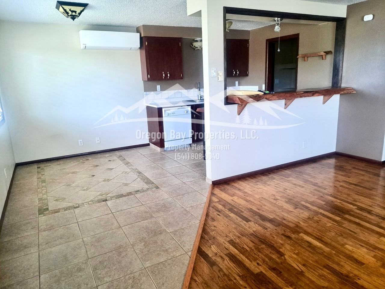 1025 Garfield Ave - Photo 5 of 16