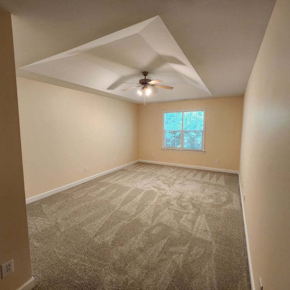 6004 Kohler Ln - Photo 4 of 28