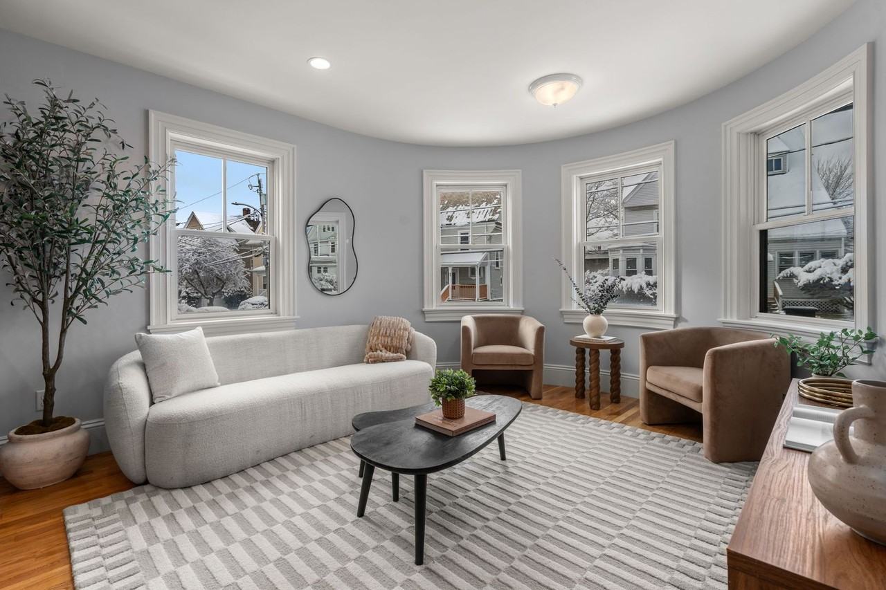 70 Linden St - Photo 3 of 18