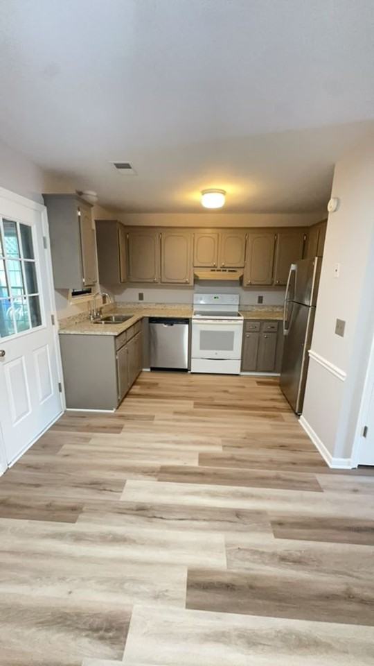 4 Bradley Ct - Photo 5 of 12