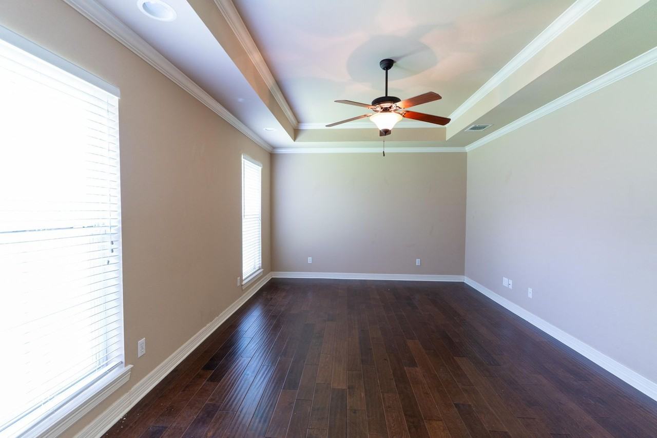 216 Cold Harbor Ct - Photo 5 of 13