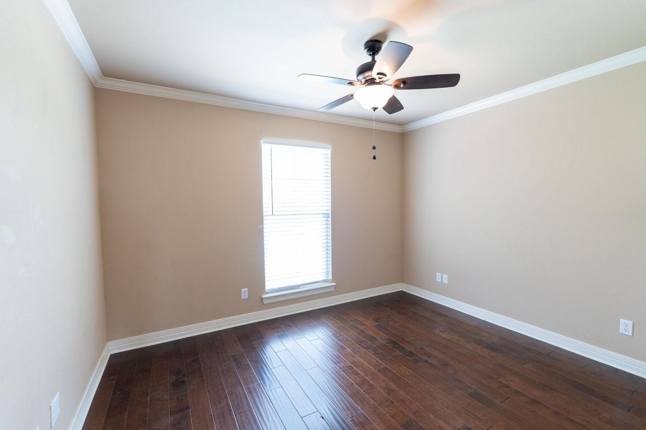 216 Cold Harbor Ct - Photo 6 of 13
