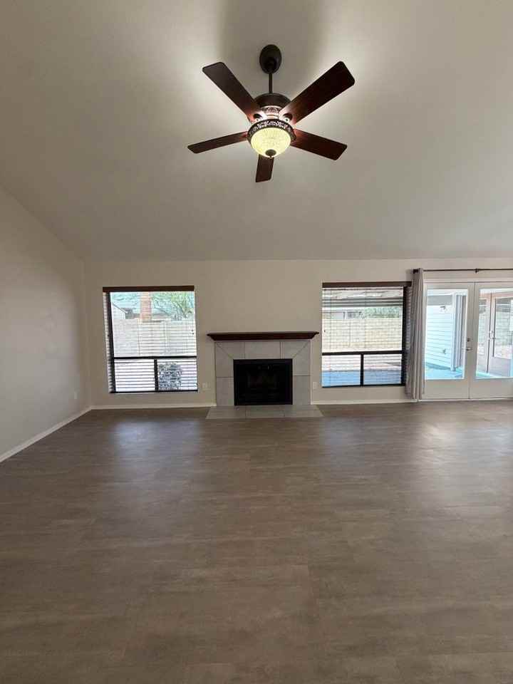 1716 E Redfield Rd - Photo 3 of 20