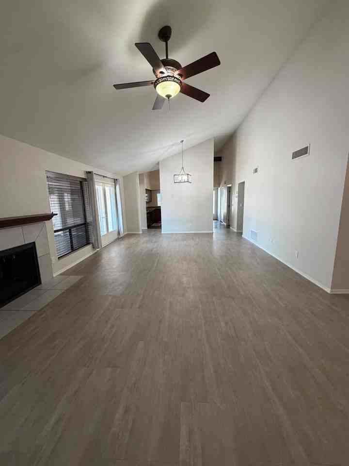 1716 E Redfield Rd - Photo 5 of 20