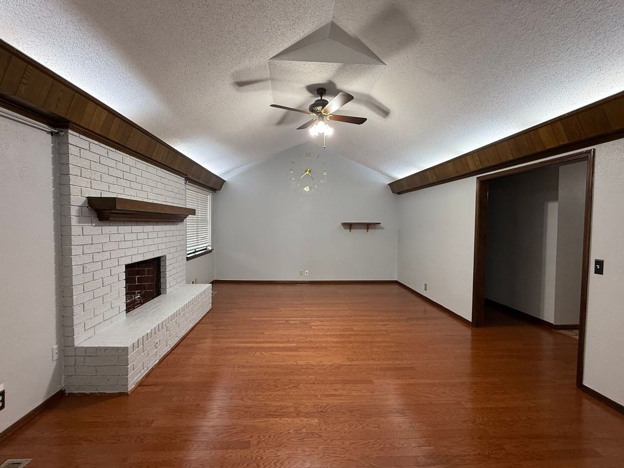 7949 S 85th East Ave - Photo 3 of 19