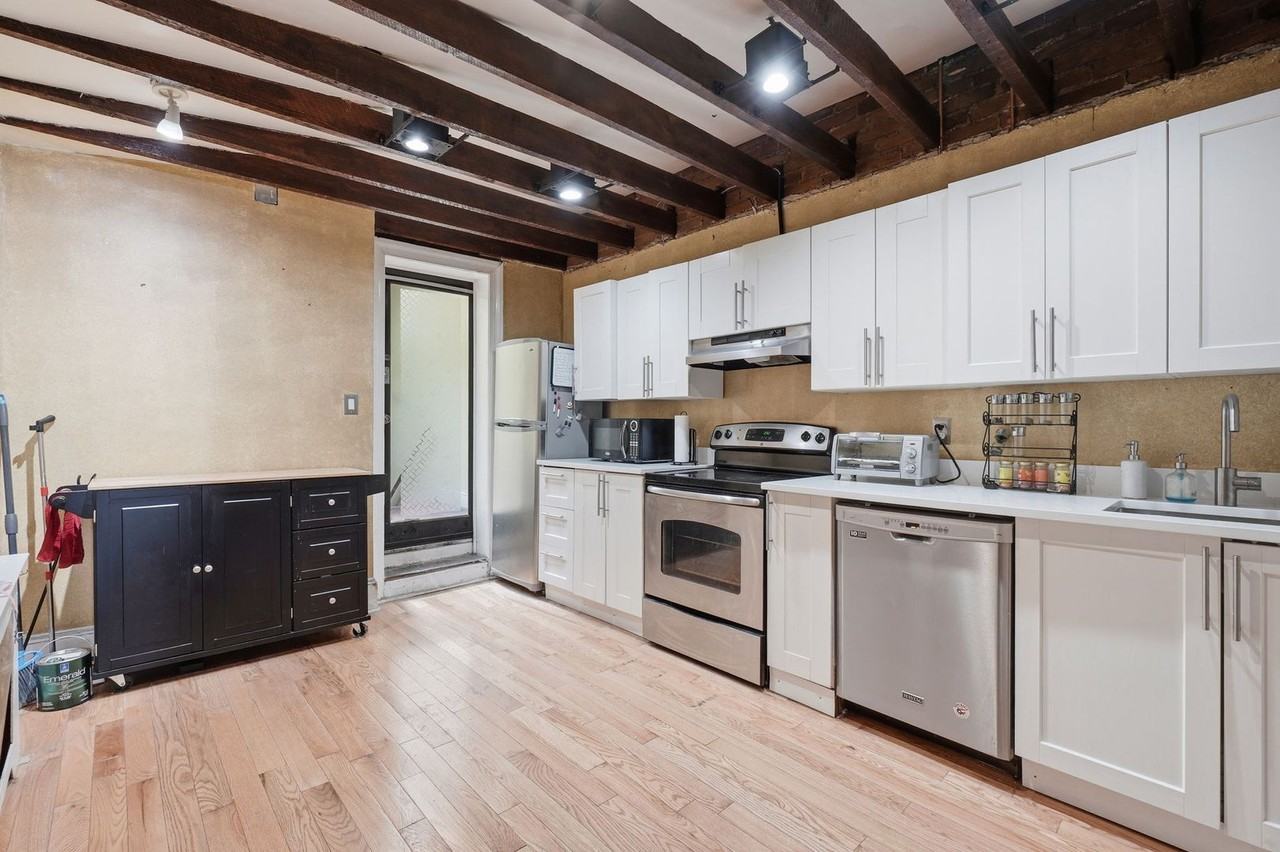 1425 Wisconsin Ave Nw #1 - Photo 3 of 24