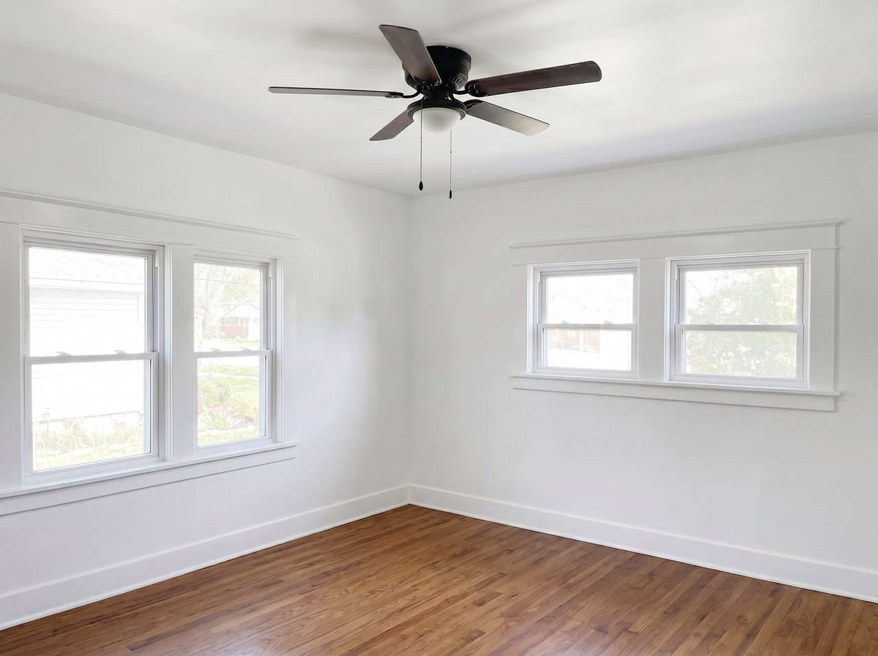 1114 7th Ave W - Photo 4 of 9