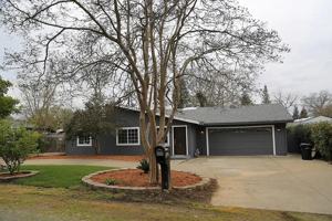 featured image of 3829 Delaware Ave