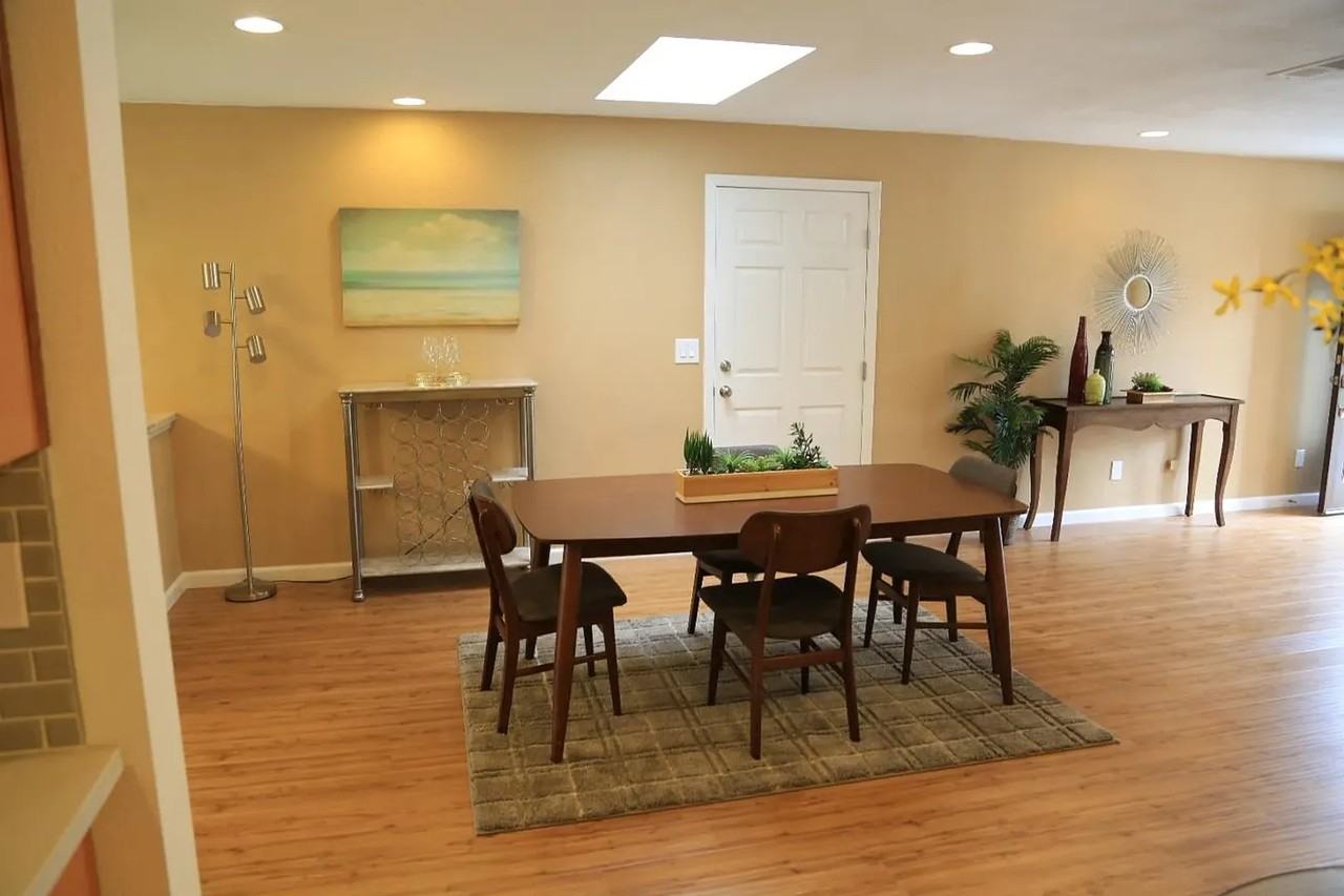 3829 Delaware Ave - Photo 6 of 17