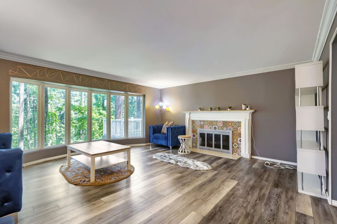 24714 Se Mirrormont Way - Photo 6 of 33