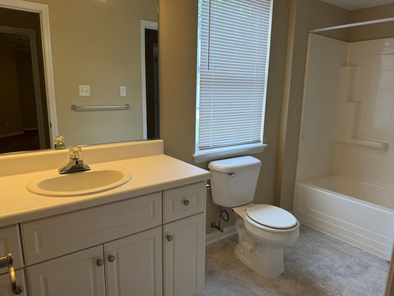 303 Hazelnut Dr - Photo 7 of 11