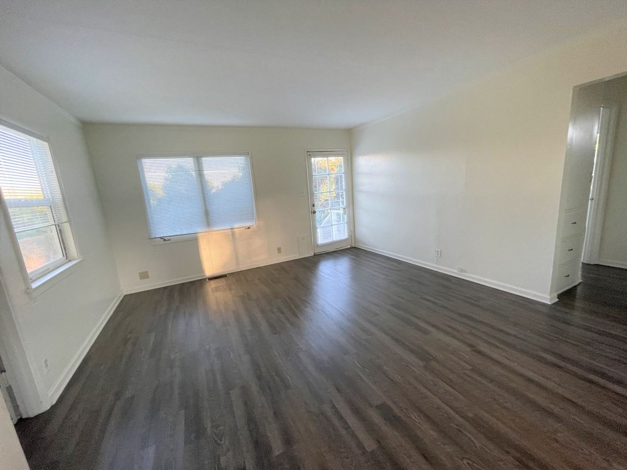 3133 W Telegraph Rd - Photo 3 of 21