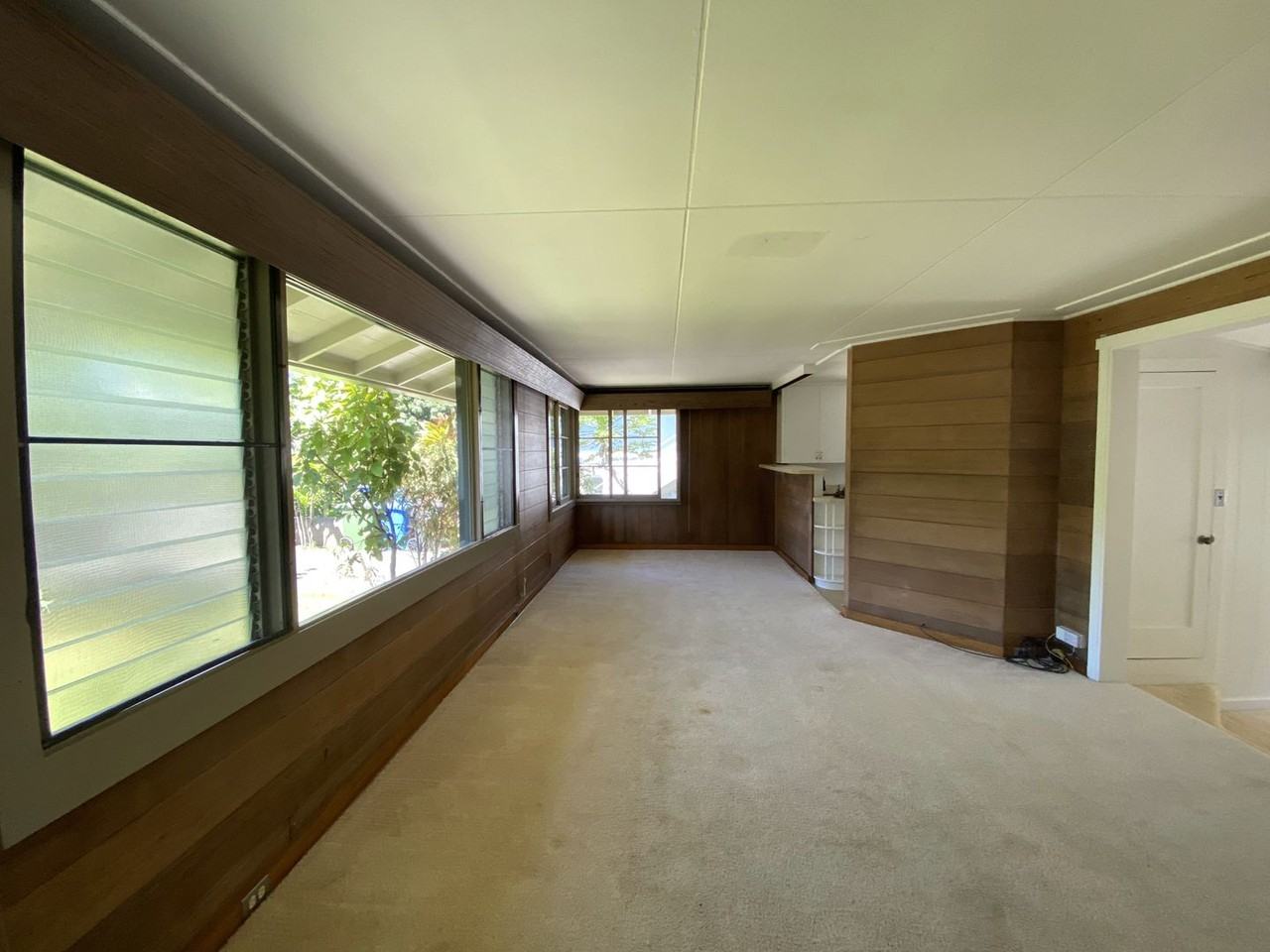 55 Akamu Pl - Photo 6 of 46