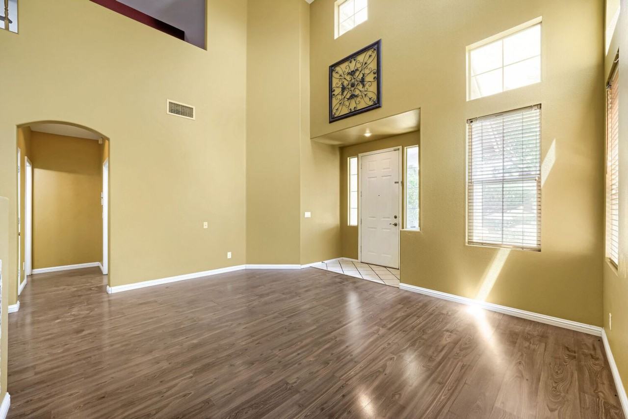 10381 Sleeping Sun Ct - Photo 4 of 23