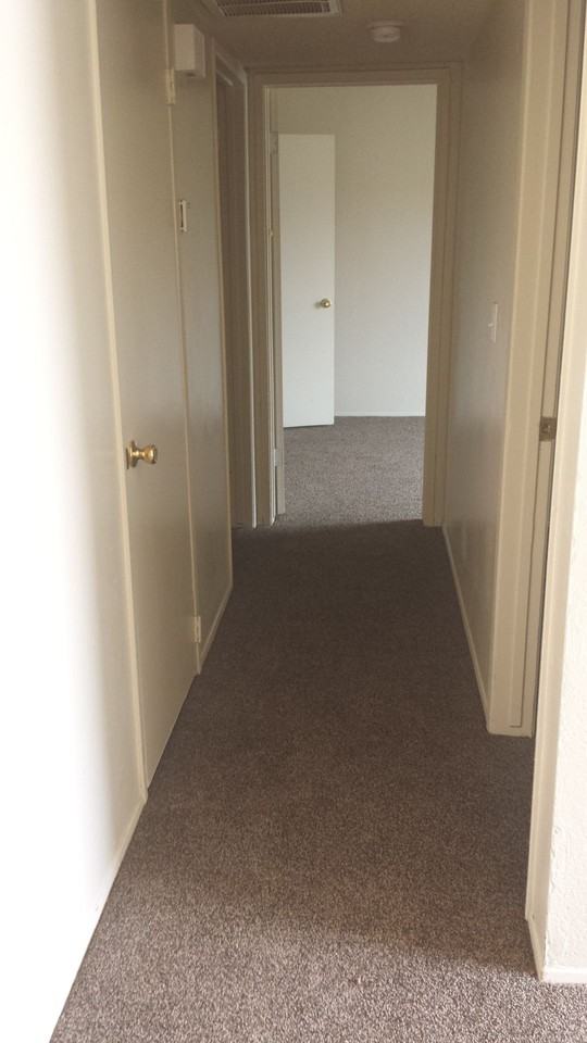 Single Story Apartment Homes in Shafter - Photo 5 of 25