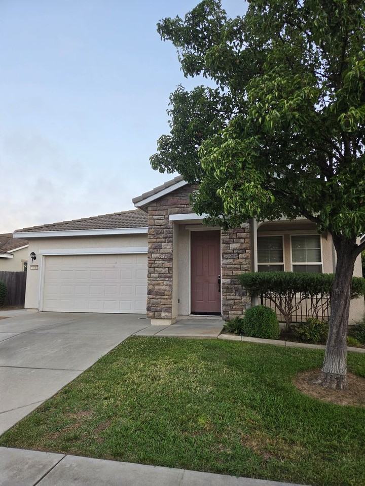 10140 Van Brocklin Way - Photo 2 of 16
