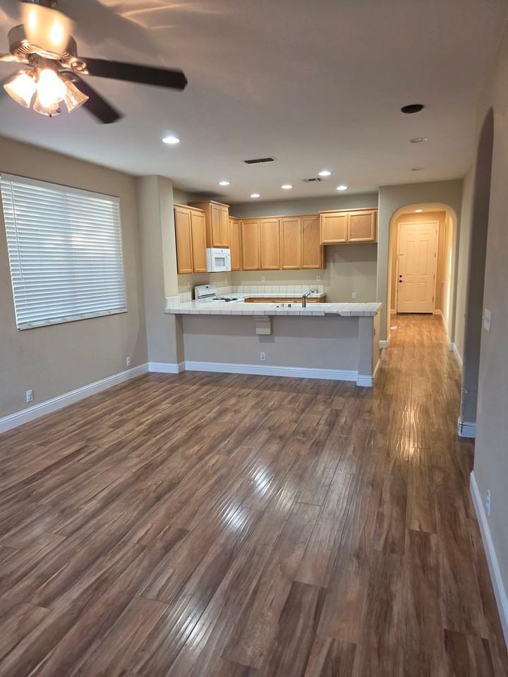 10140 Van Brocklin Way - Photo 4 of 16