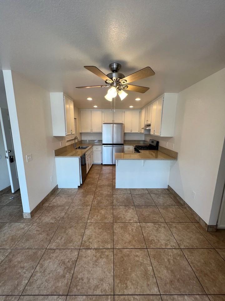 849 Florida St - Photo 3 of 9