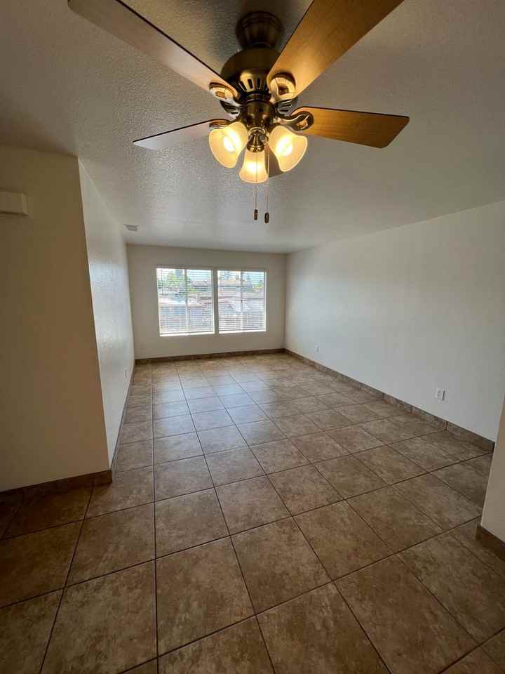 849 Florida St - Photo 4 of 9