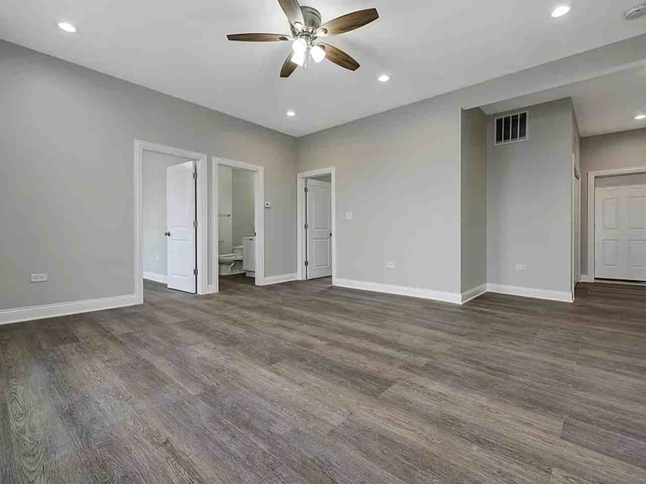 2164 N Talman Ave #2 - Photo 3 of 14