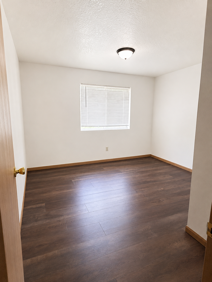 1711 2nd St Sw #3 - Photo 5 of 6