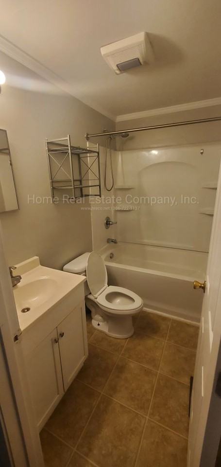2705 Ludwig St - Photo 6 of 9