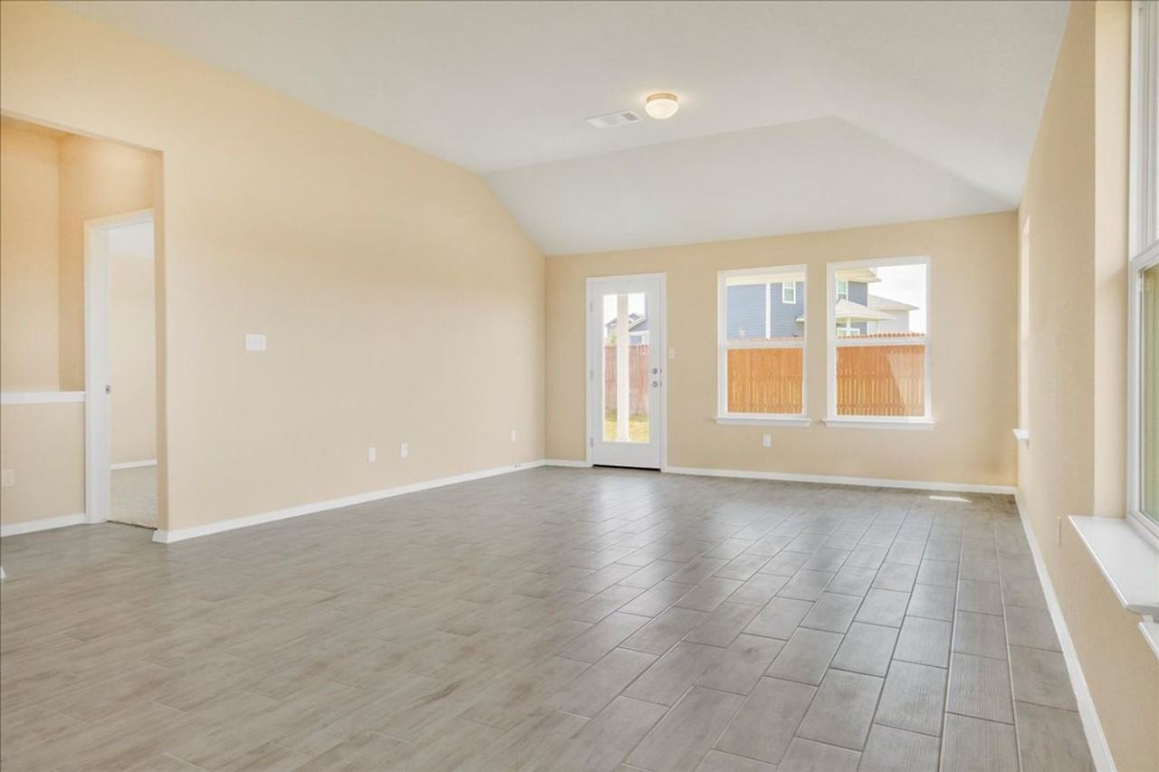 100 Four Star Dr - Photo 5 of 20