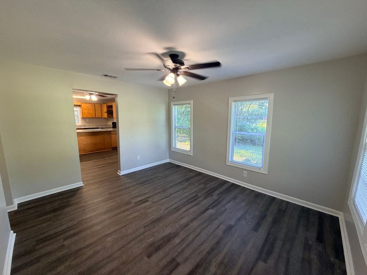 212 N Owens St - Photo 2 of 13