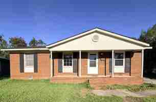 featured image of 408 S College St