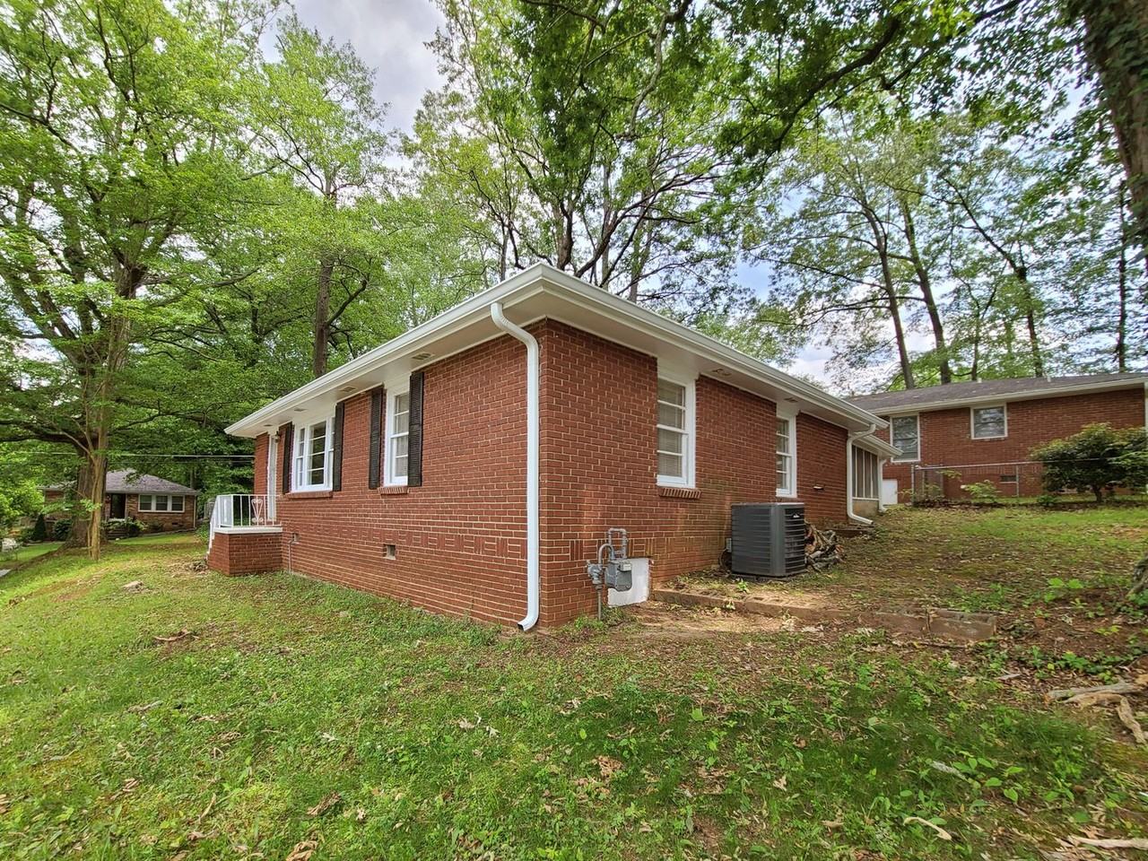 3225 Forrest Hills Dr - Photo 4 of 50