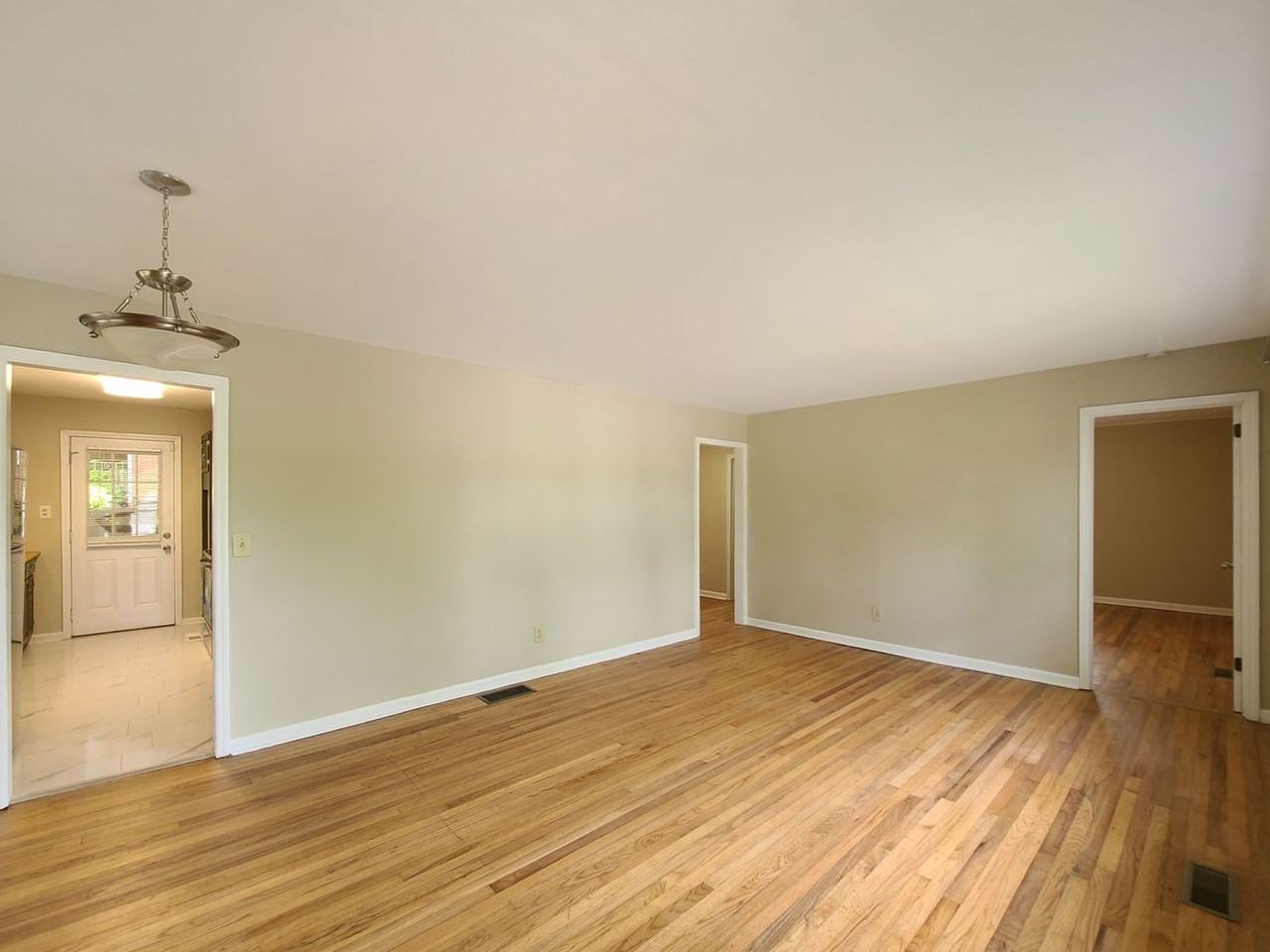 3225 Forrest Hills Dr - Photo 7 of 50