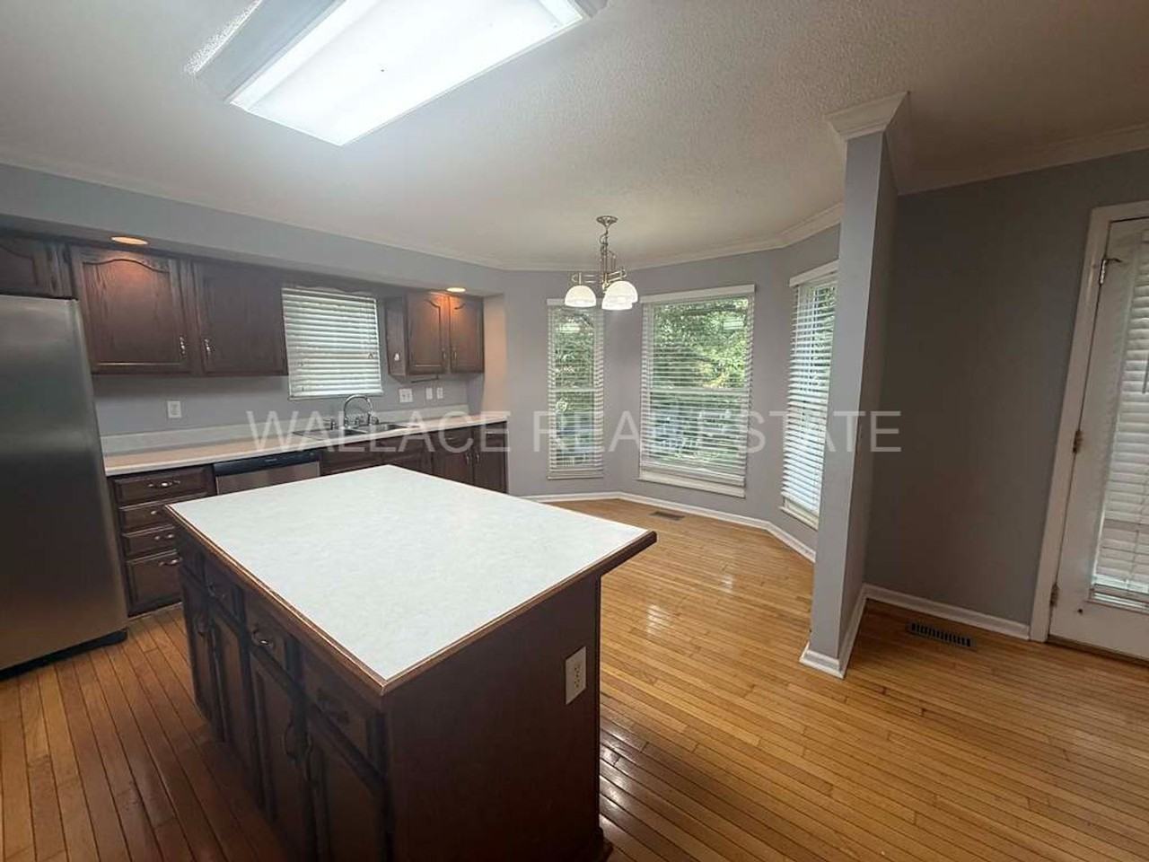 1209 Halifax Rd - Photo 6 of 17