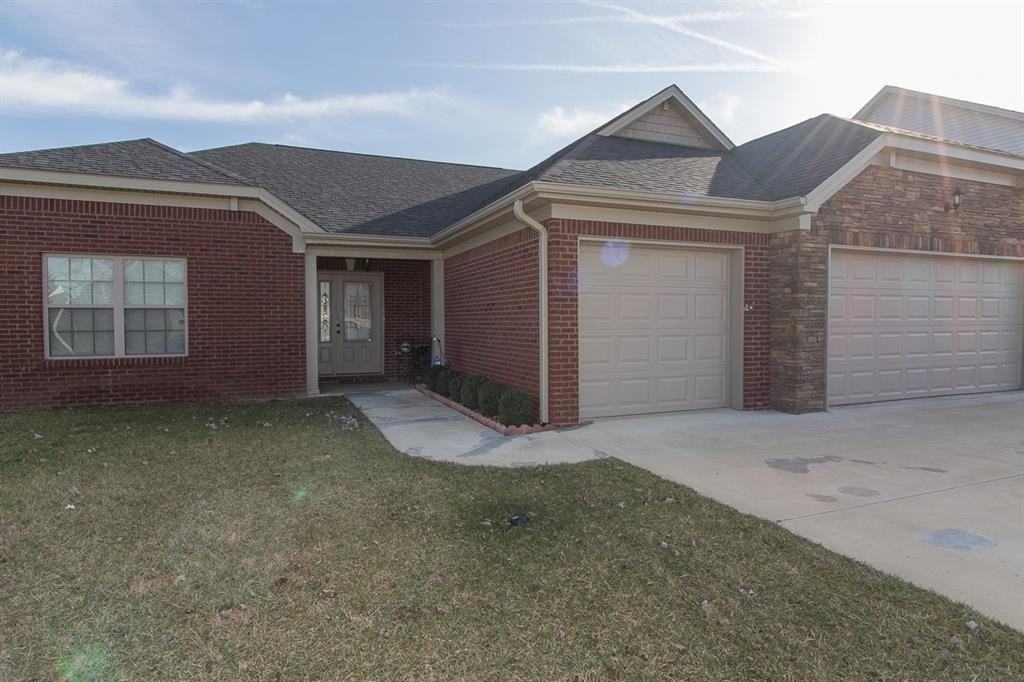 142 Shirley Blvd - Photo 2 of 34