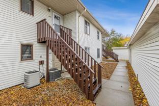 2079 Nw Hickory Ln - Photo 1 of 1