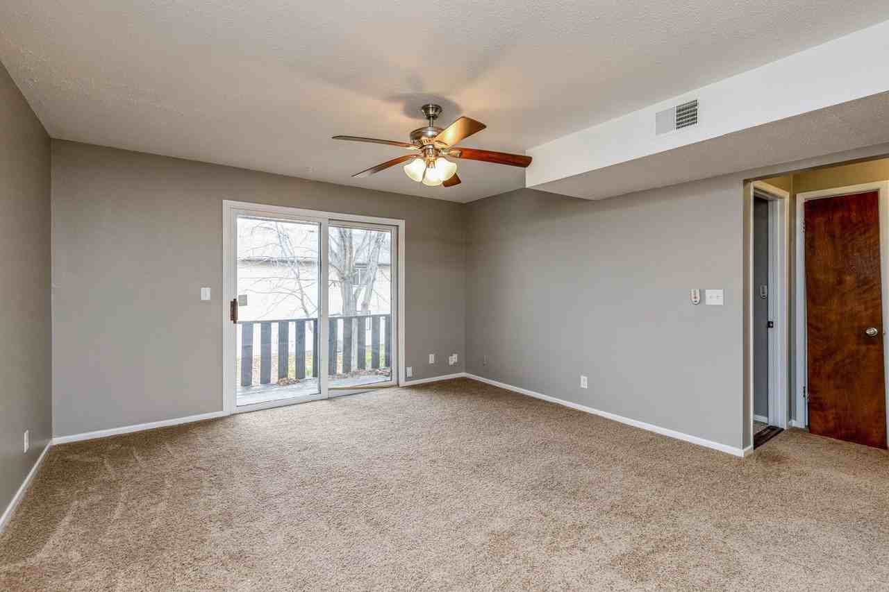 2079 Nw Hickory Ln - Photo 7 of 16