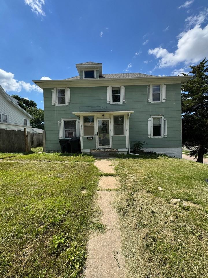 6547 Bedford Ave #1