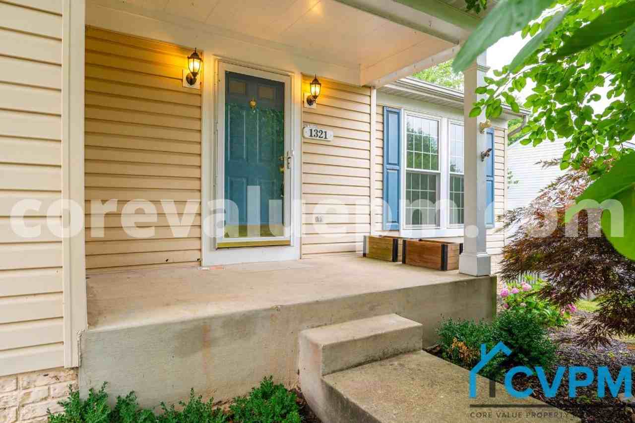 1321 Treasure Dr - Photo 2 of 30