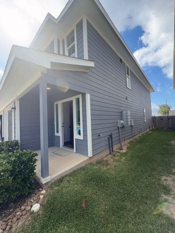 505 Hines Ave - Photo 2 of 7